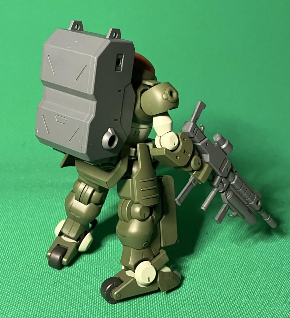 グリモアレッドベレー 完成品 右背面