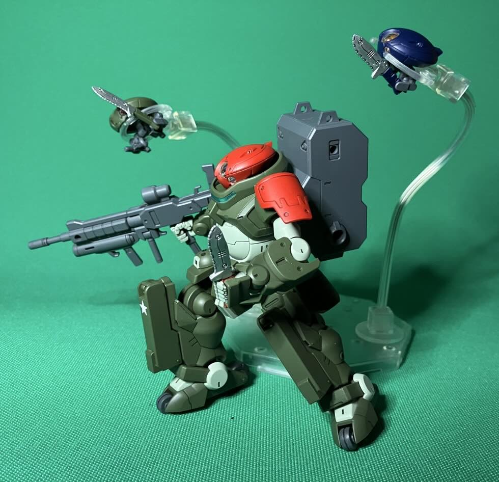 グリモアレッドベレー 完成品 ミニモアと一緒 シールド外した状態